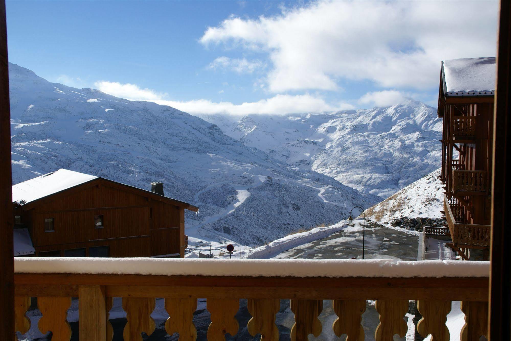Chalet Altitude Val Thorens Aparthotel Bagian luar foto